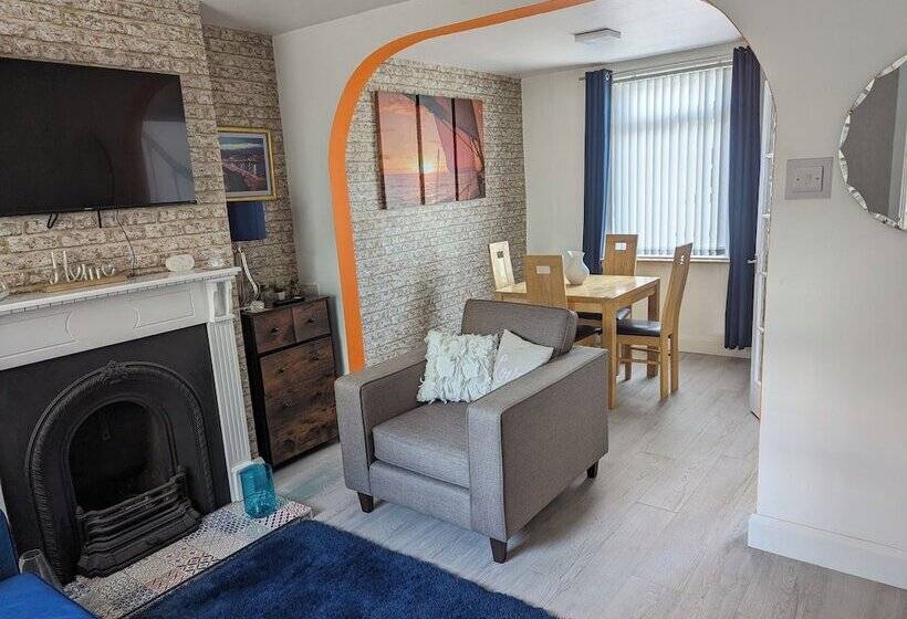 Резиденция Fantastic Location To Ebrington Sq And City Centre