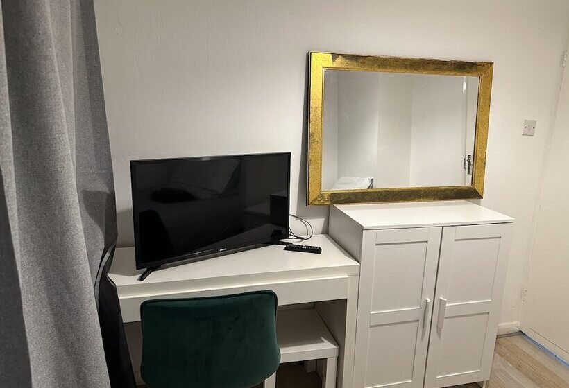 إقامة Great 5 Bed Wembley Home 25min From Central London