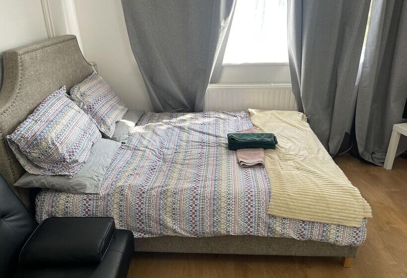 إقامة Great 5 Bed Wembley Home 25min From Central London