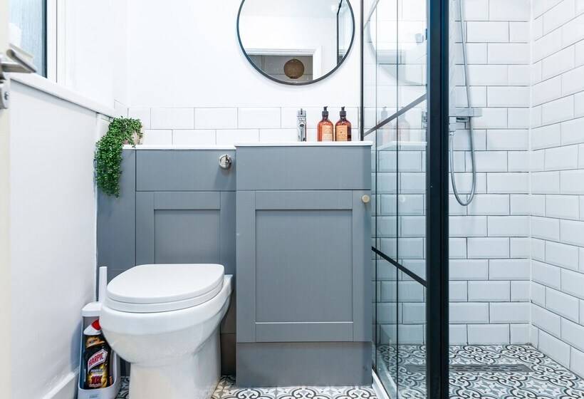 דירת נופש Lovely 2 Bed House In Nottingham