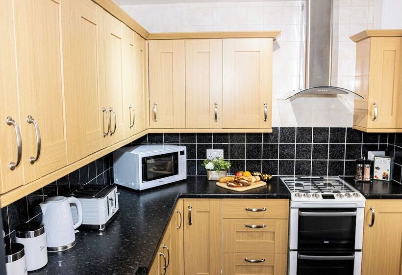 レジデンス Stunning 3bedroom Home Ideal For Long & Short Stay