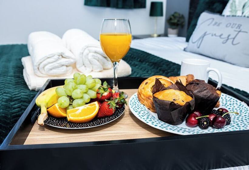 レジデンス Stunning 3bedroom Home Ideal For Long & Short Stay