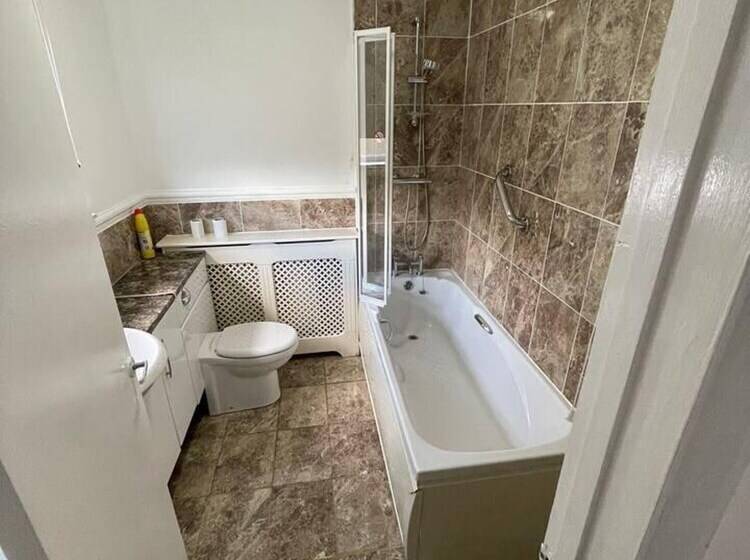 Резиденция Luxury Spacious 2 Bed House In Brentwood Essex