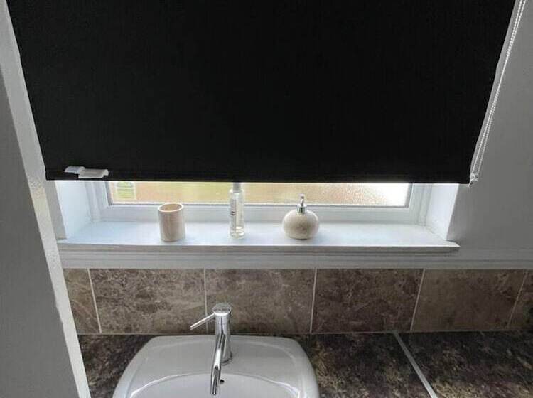 Резиденция Luxury Spacious 2 Bed House In Brentwood Essex