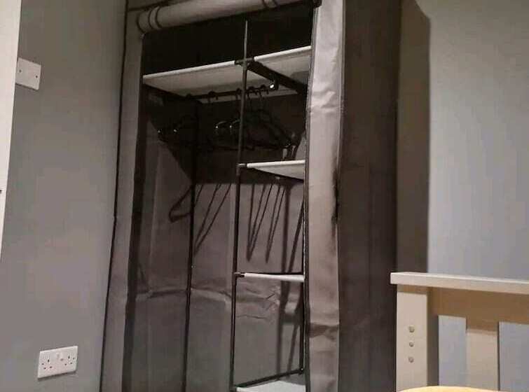 اقامتگاه Remarkable 3 Bed House In Chelmsford