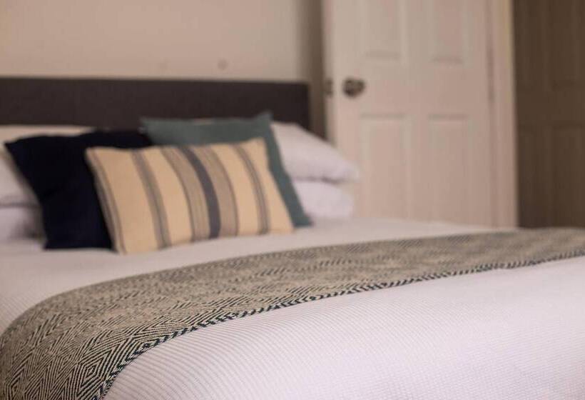 Резиденция Spacious 3 Bed House In Porth Beach, Newquay