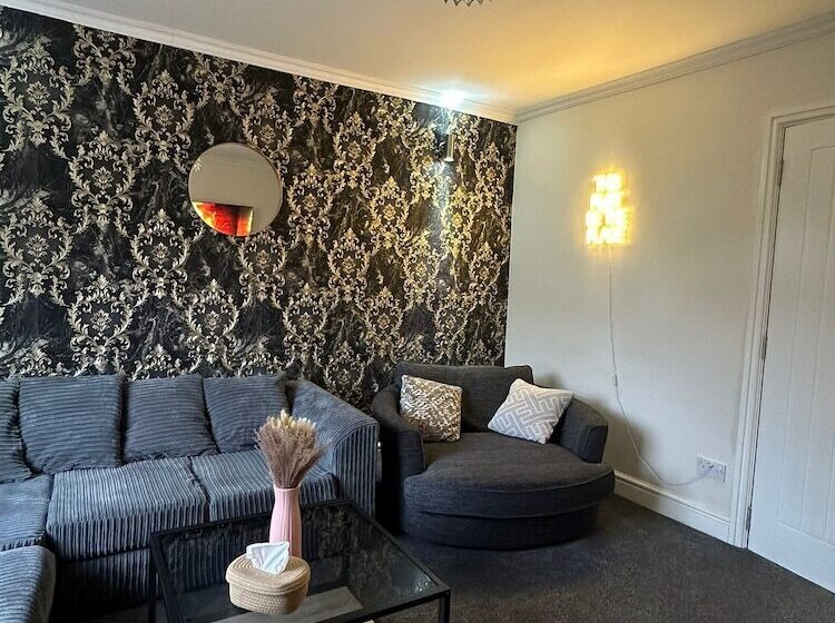 Резиденция The Hideaway Home Bd5 2 Bed Lovely Modern House