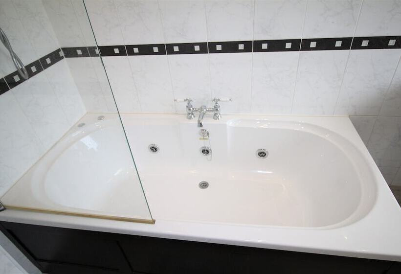 דירת נופש Whitley Bay Sleeps 6 Refurbished Throughout