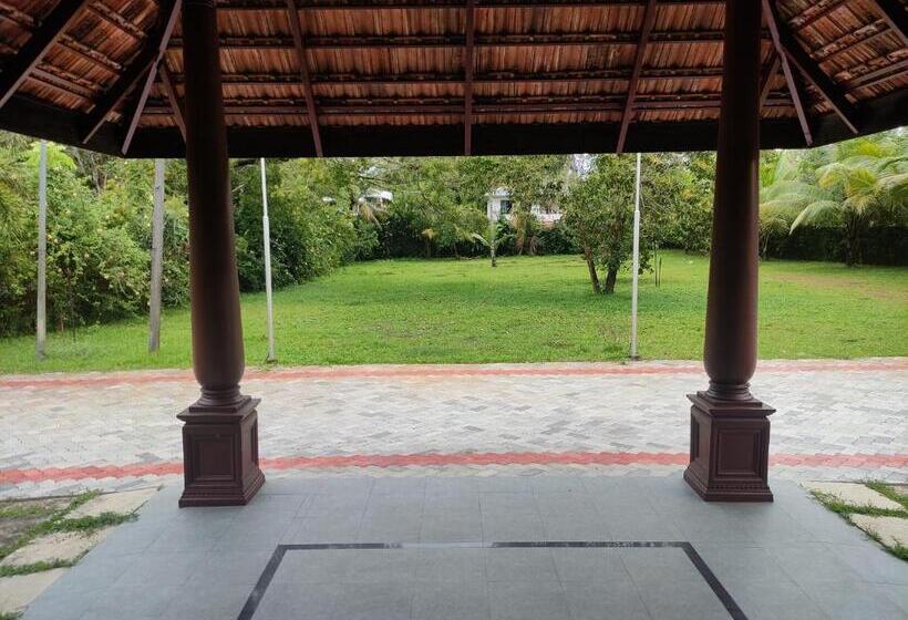 Курорт Marari Beach Palace