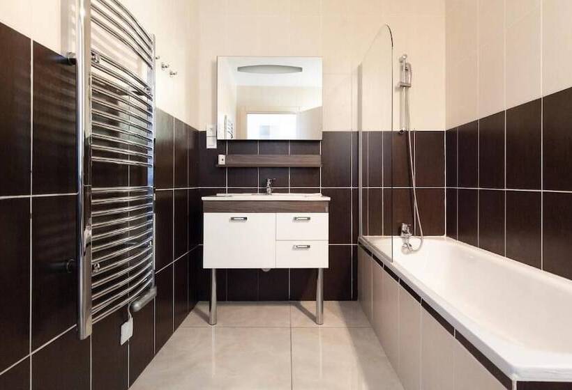 Résidence D Azur Riou