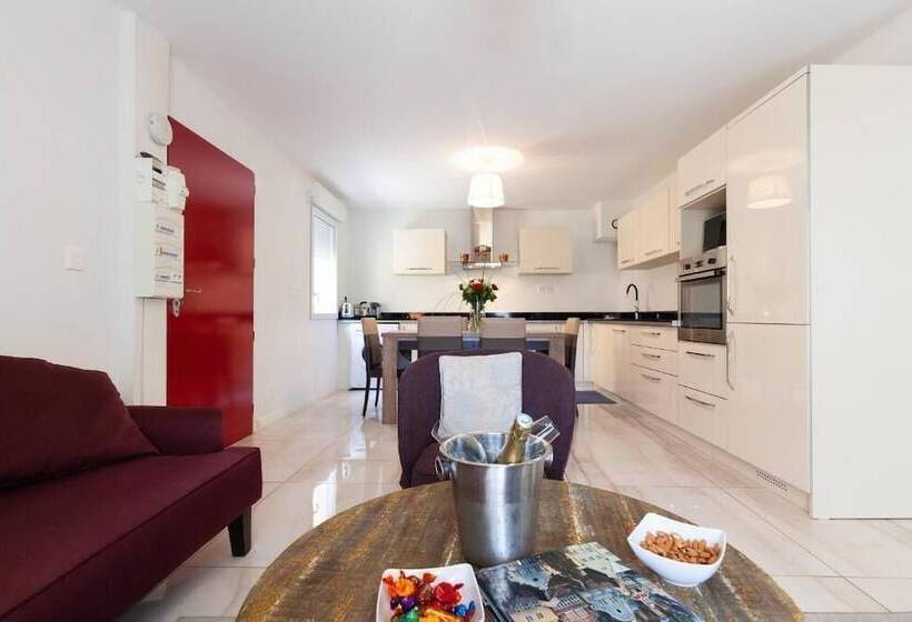 Résidence D Azur Riou