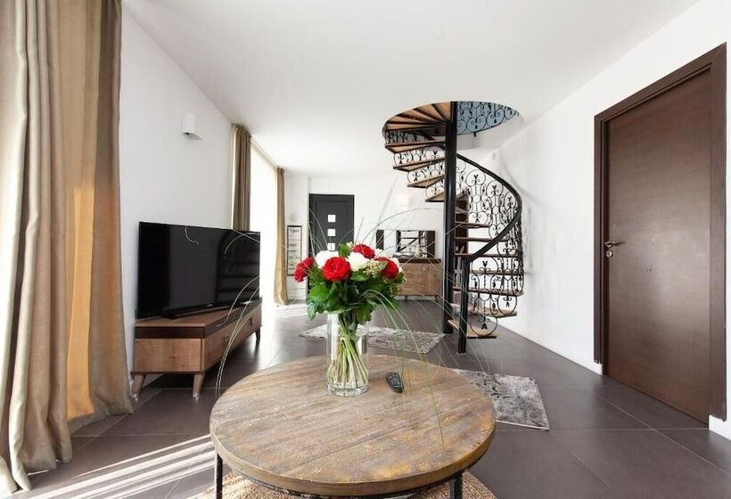 Résidence D Azur Riou