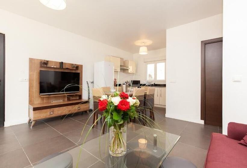 Résidence D Azur Riou