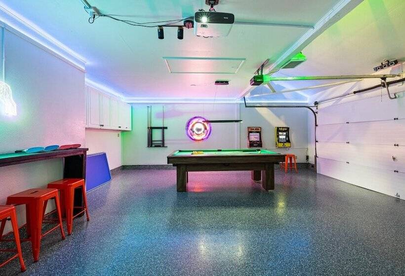 Slice Of Heaven By Avantstay Breathtaking Views!