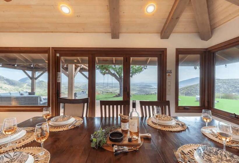 Slice Of Heaven By Avantstay Breathtaking Views!