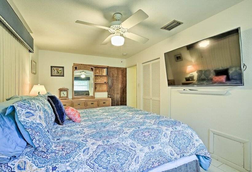 St. Petersburg Home W/ Tropical Yard & Pool!