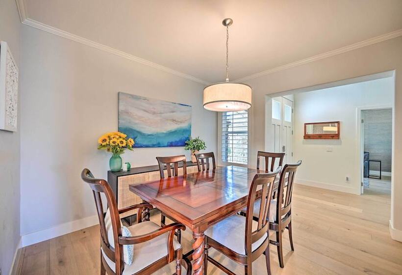 Stunning Carlsbad Gem W/ Fire Pit & Hot Tub!