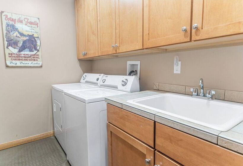 Summit Shooting Stars