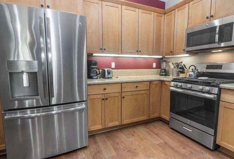 Summit Shooting Stars