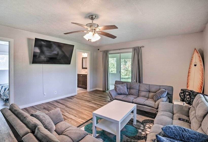 Sunny Pahoa Retreat: Snorkel, Hike & Shop!