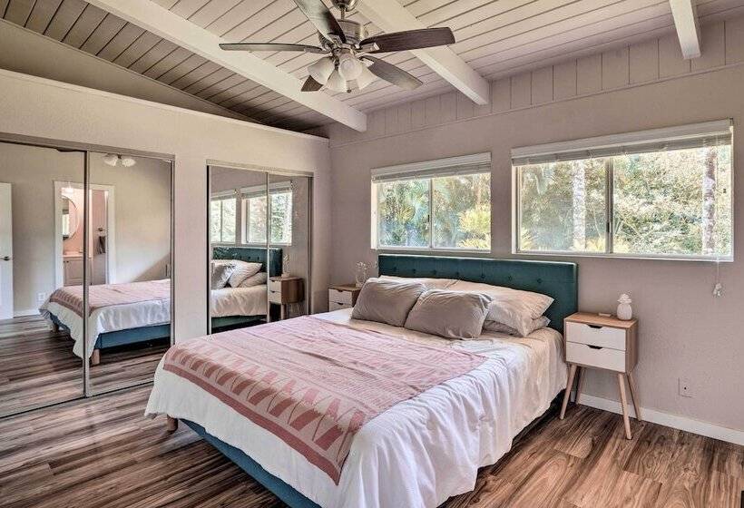 Sunny Pahoa Retreat: Snorkel, Hike & Shop!