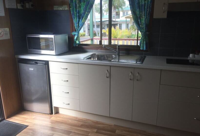 Sussex Palms Holiday Park