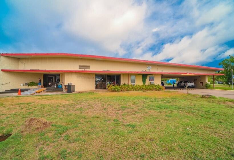 Town & Country Motel Bossier City By Oyo