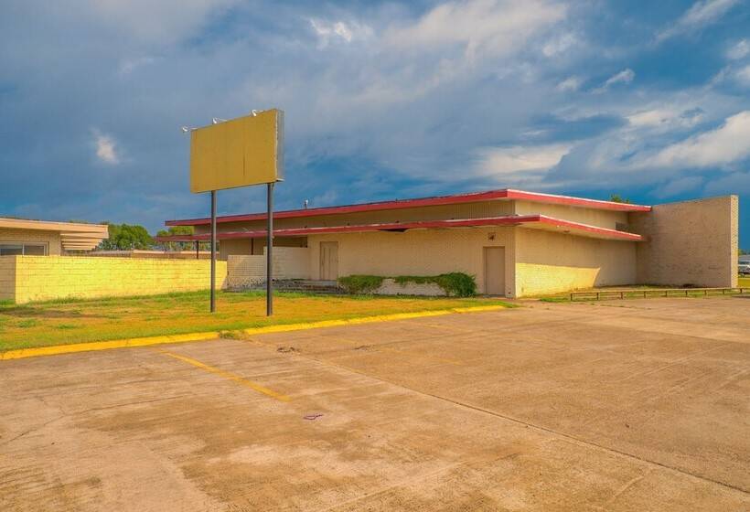 Town & Country Motel Bossier City By Oyo