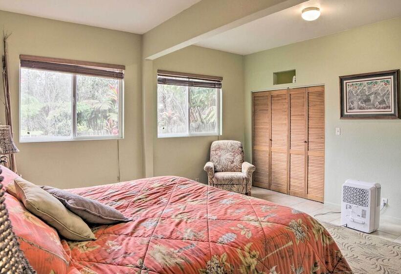 Tropical Volcano Bungalow < 4 Mi To Nat L Park!