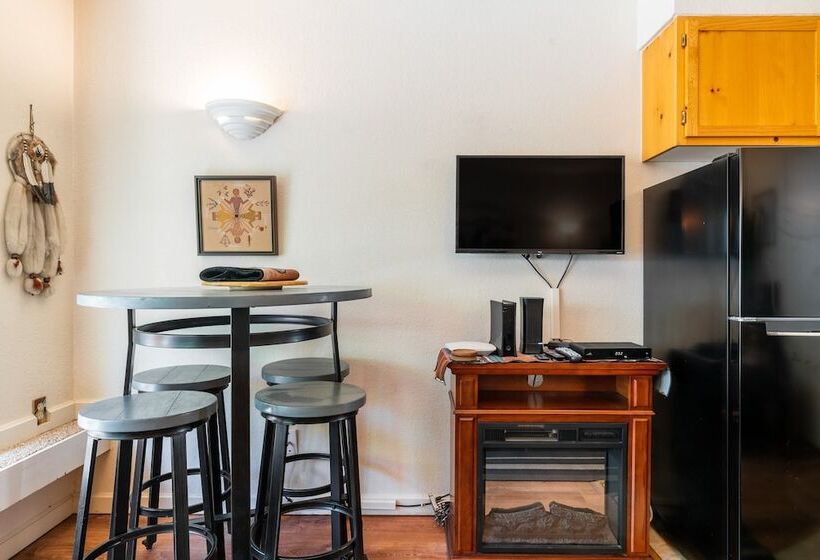 Viking Lodge 319 By Avantstay Great Ski Access W/ Communal Pool & Hot Tub