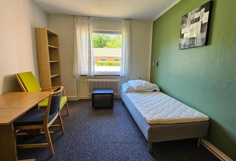 הוסטל Gudum Park