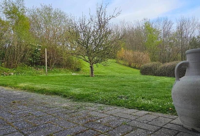 הוסטל Gudum Park