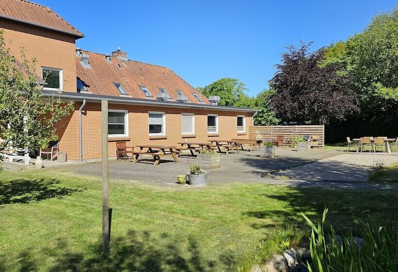 הוסטל Gudum Park