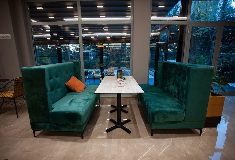 Doanesia Premium Hotel & Spa