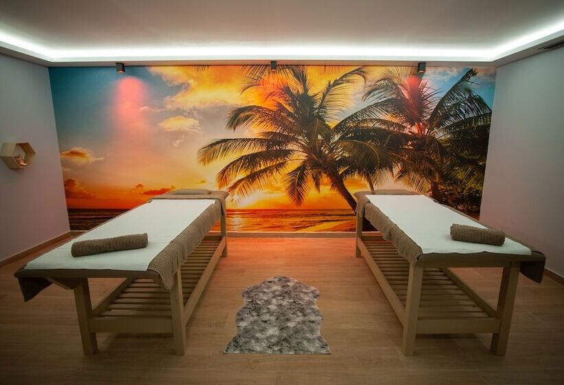 Doanesia Premium Hotel & Spa