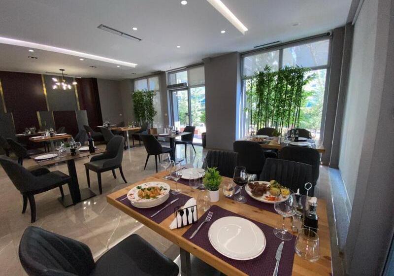 Doanesia Premium Hotel & Spa