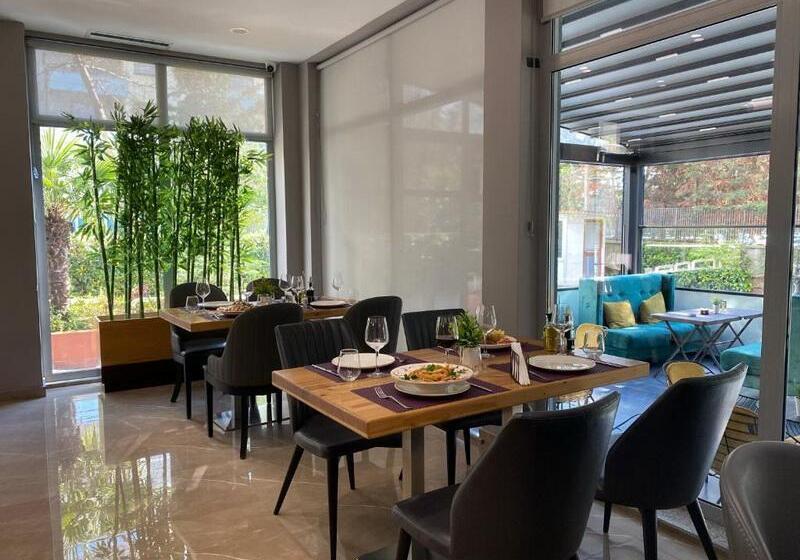 Doanesia Premium Hotel & Spa