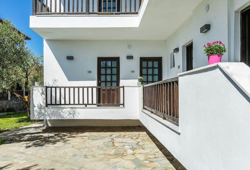 Eleon Suites Afytos