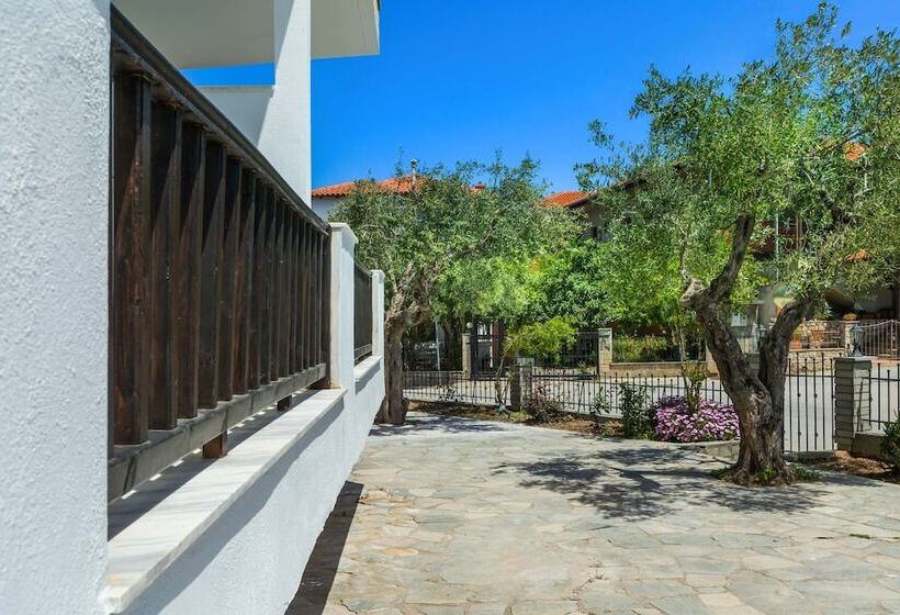 Eleon Suites Afytos