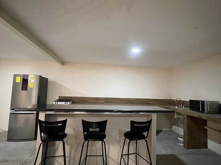 مسافرخانه Posada Canteras