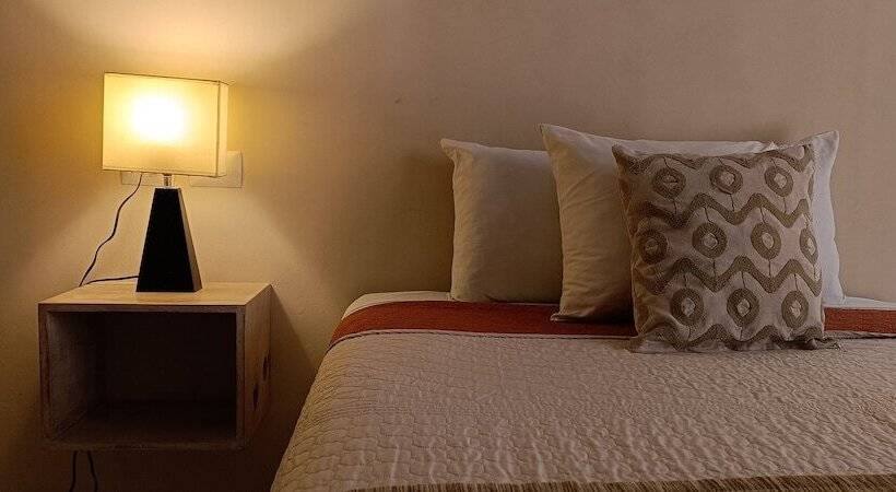 Hostel Valladolid 48