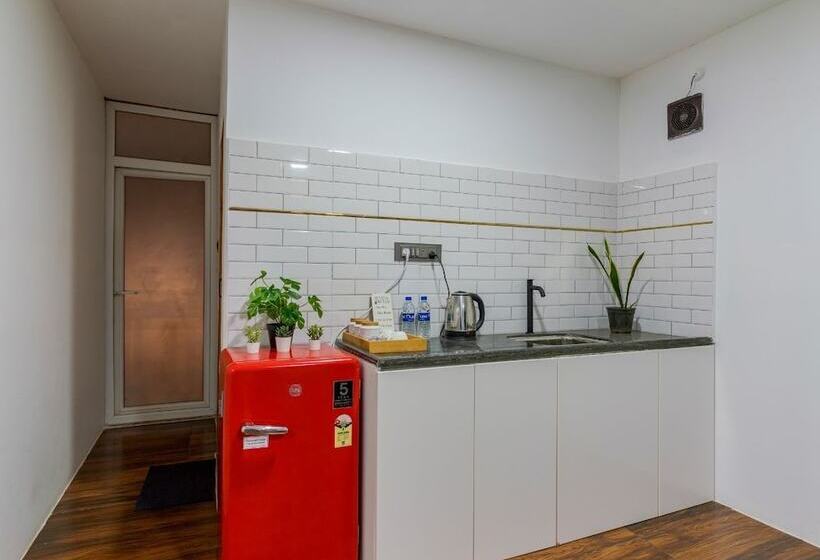 Hotelli Aalayaha Stays