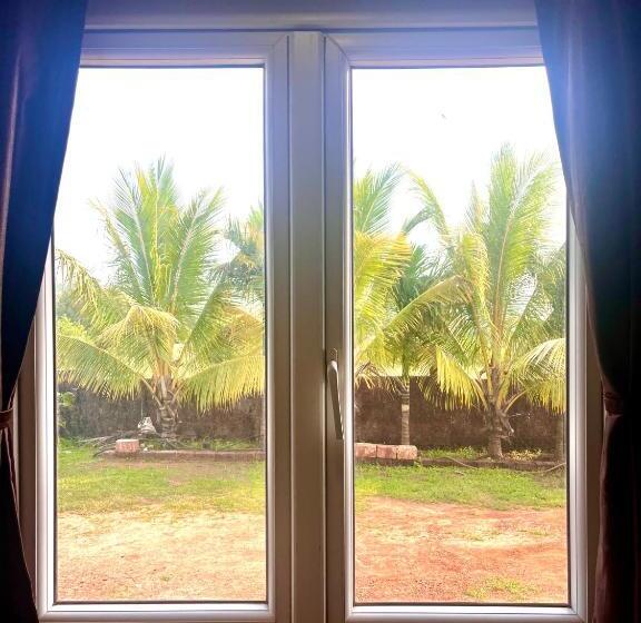 Hotelli Aalayaha Stays