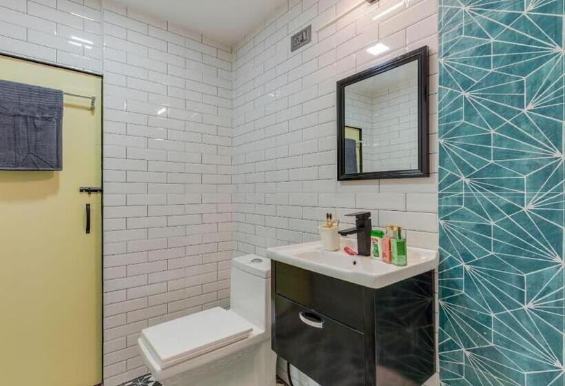 Hotelli Aalayaha Stays