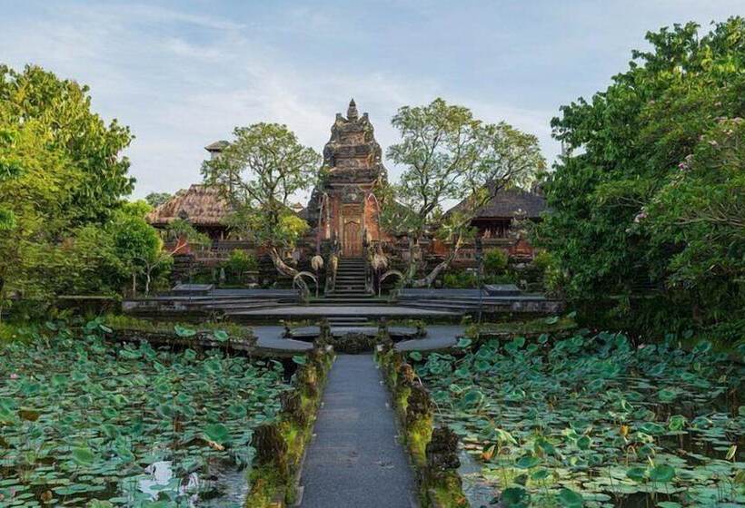 בית מלון כפרי Anandadara Ubud Resort & Spa