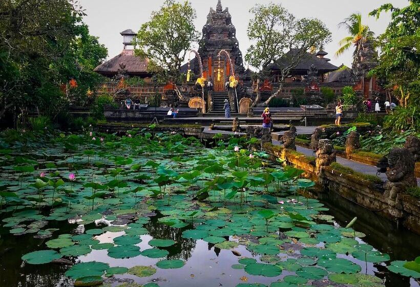 בית מלון כפרי Anandadara Ubud Resort & Spa