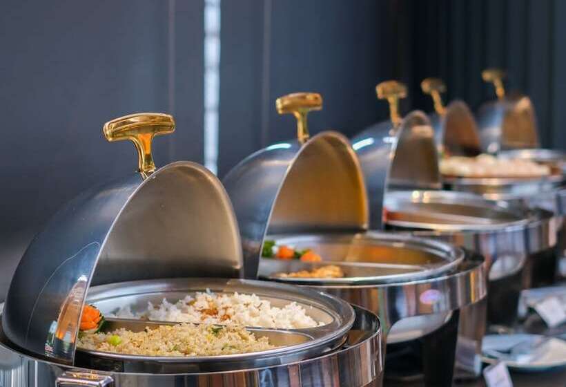 ホテル Allura Azana Resort Tawangmangu