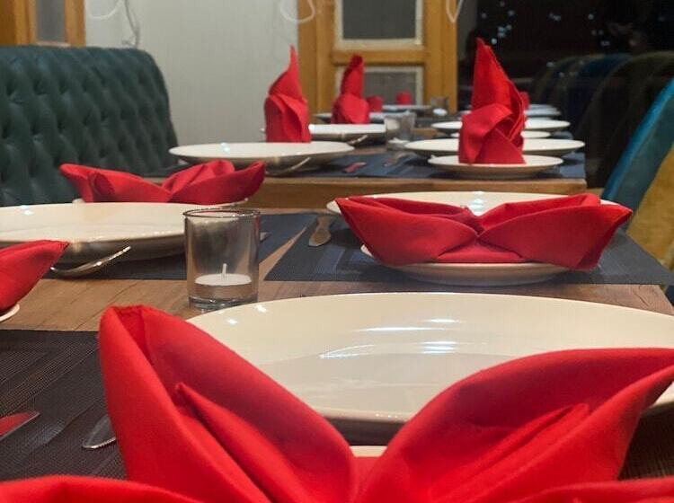 ホテル Alpine Musk