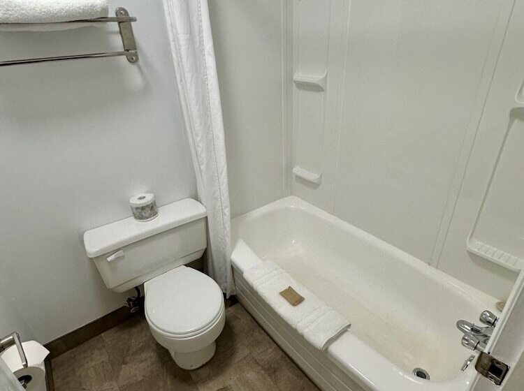 酒店 Anavada Inn & Suites Grande Prairie