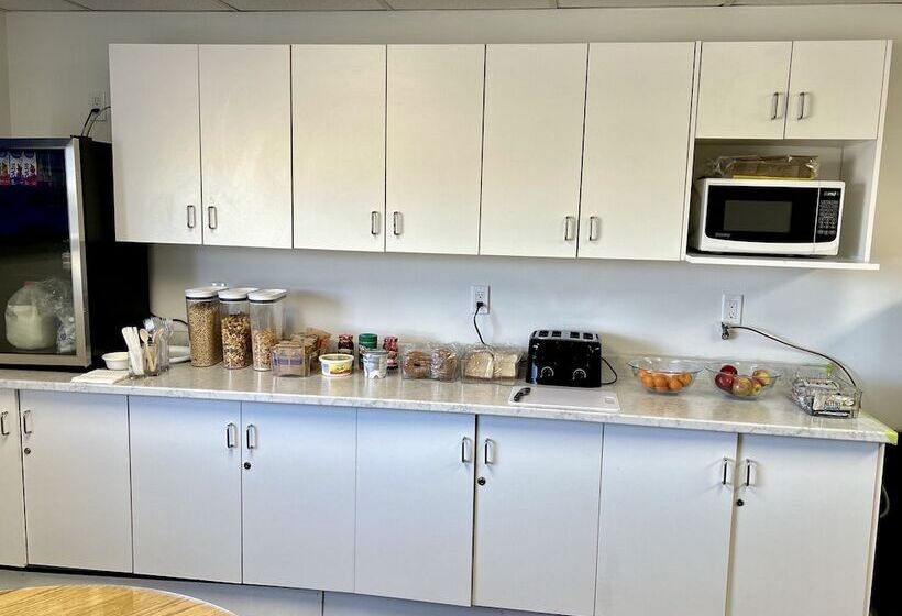 酒店 Anavada Inn & Suites Grande Prairie